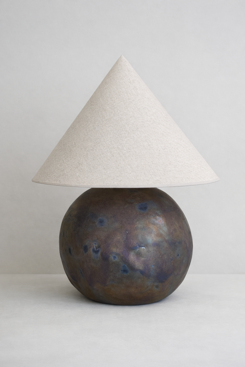 ‘MOON’ LAMP